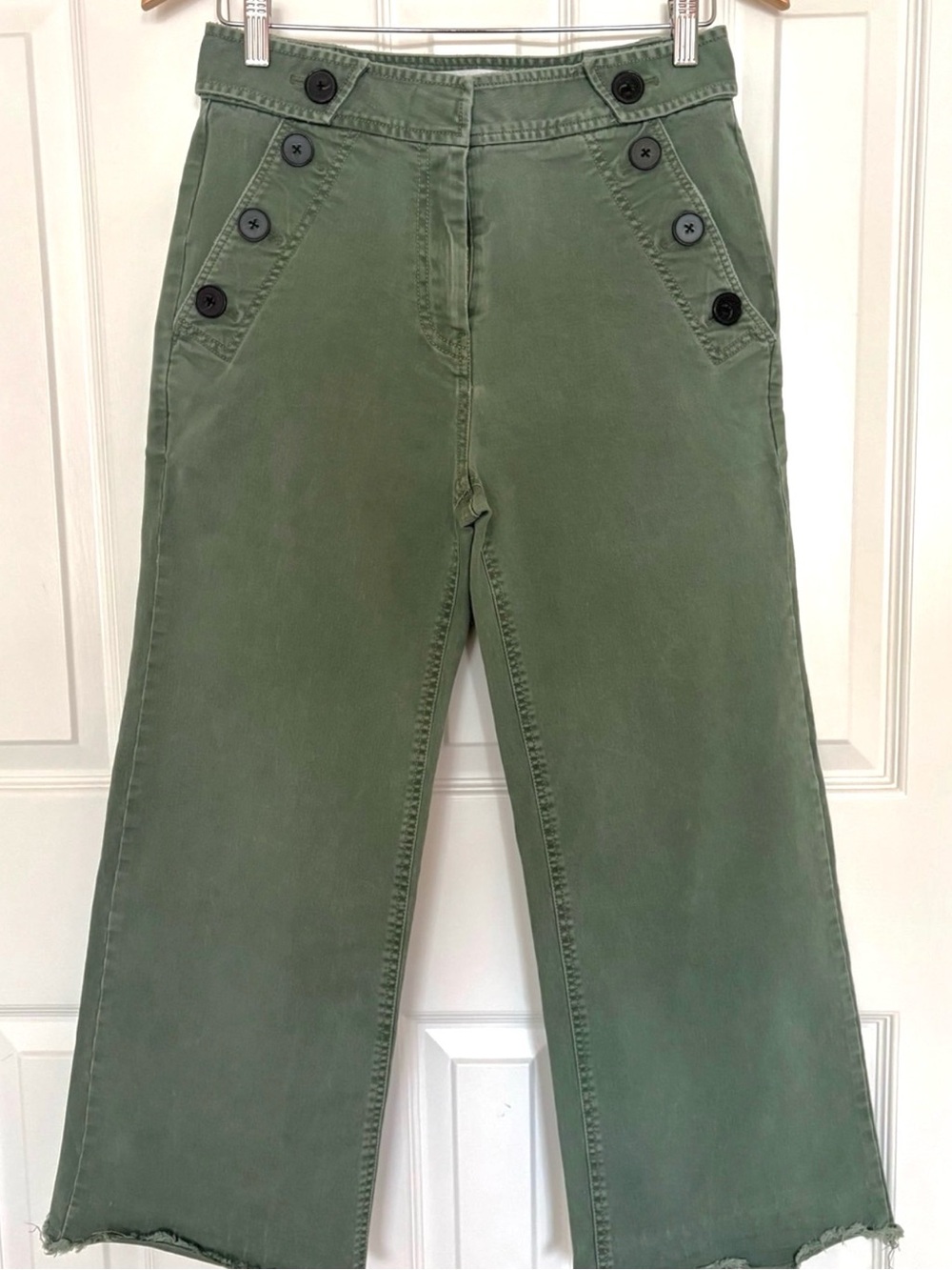 Derek Lam Washed Army Green High-Waist Button-Front Capris. Size 6